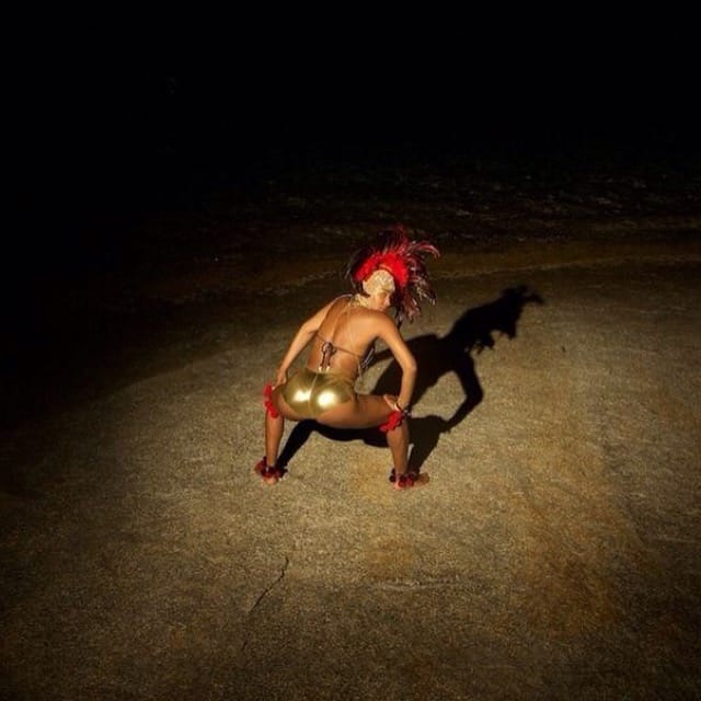 Patricia Badin danseuse twerk Paris performeuse – Festival Calvi on the Rocks Villa Schweppes Corse 2015 © Mathew J Olivier